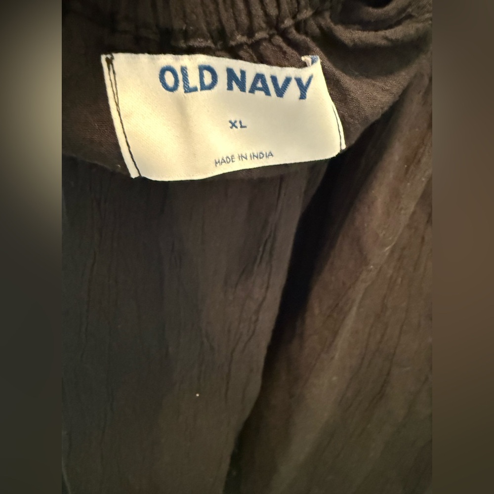 Old Navy Cotton Black Top With Open Back With a Tie - Size XL - Picture 7 of 10